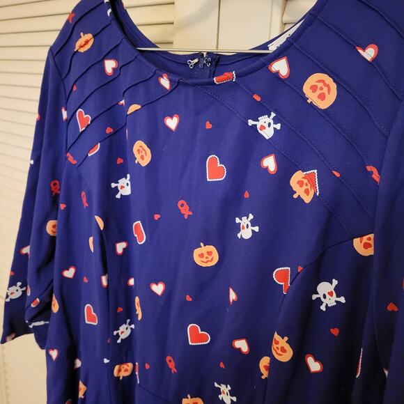 Unique Vintage Plus Size 5X Halloween Fit and Flare Dress Blue Pumpkin Print - Picture 3 of 6